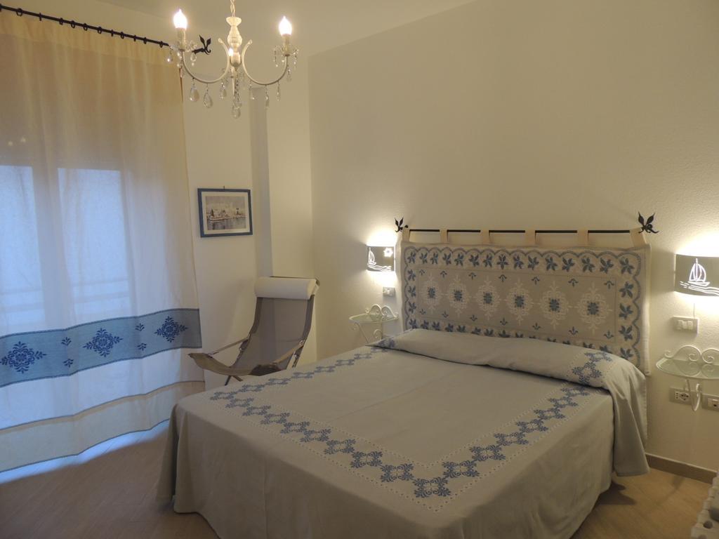 Camera con Vista Oristano Habitación foto